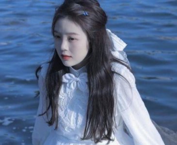 ​女生伤感QQ个性签名大全(精选93句)