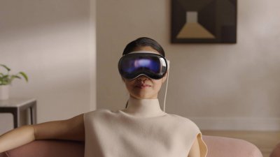 ​苹果 Vision Pro 和 ChatGPT4，开启了「智力盈余」时代